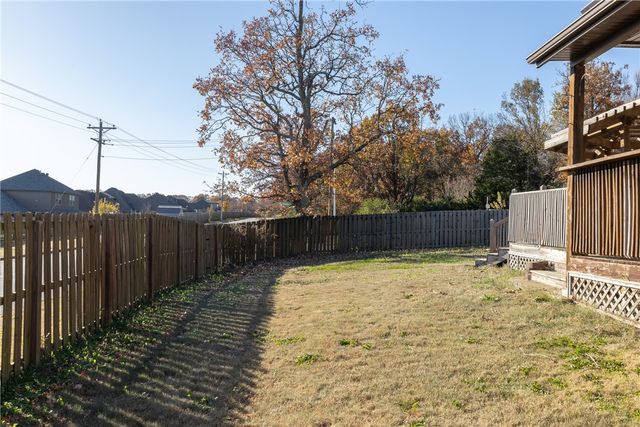 580 Lancaster Road, Centerton, AR 72719