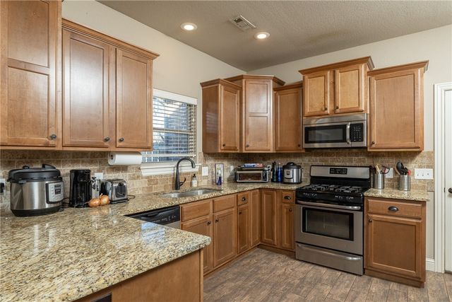 580 Lancaster Road, Centerton, AR 72719