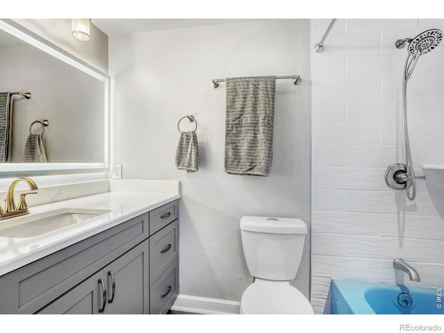 1805 S Pratt Parkway, Longmont, CO 80501