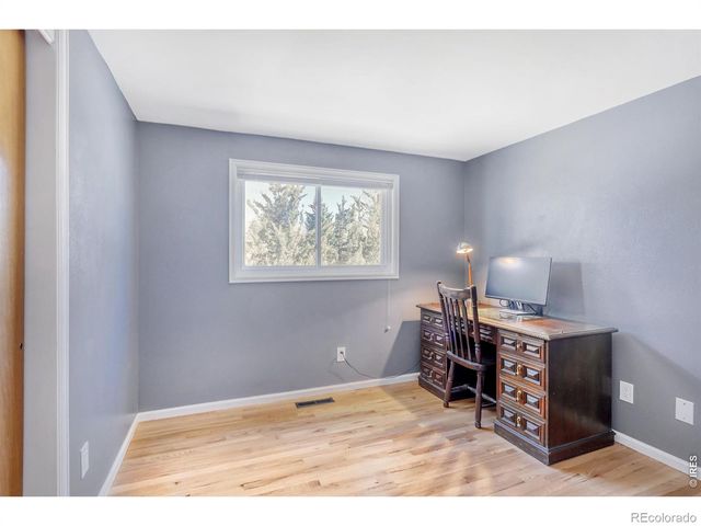 1805 S Pratt Parkway, Longmont, CO 80501