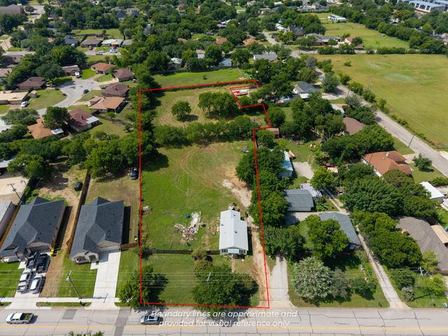 8815 Silver Creek Road, White Settlement, TX 76108