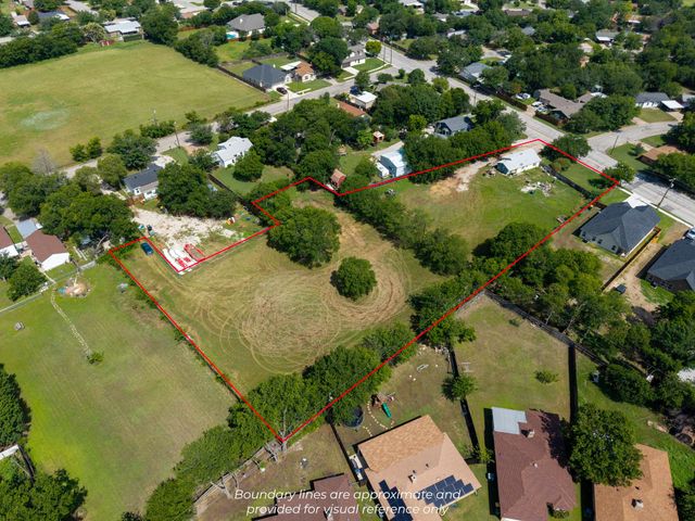 8815 Silver Creek Road, White Settlement, TX 76108