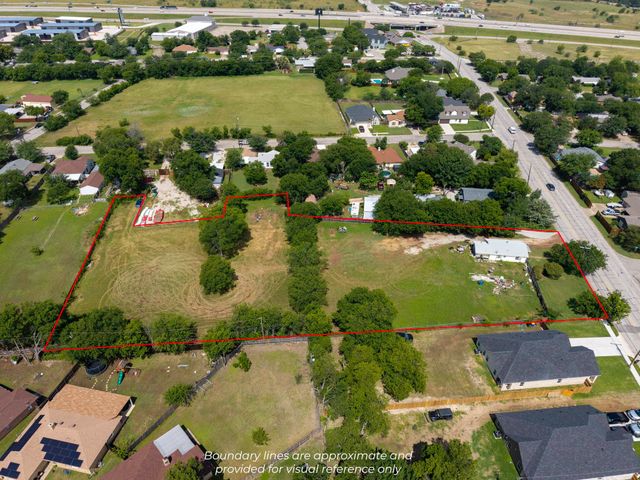 8815 Silver Creek Road, White Settlement, TX 76108