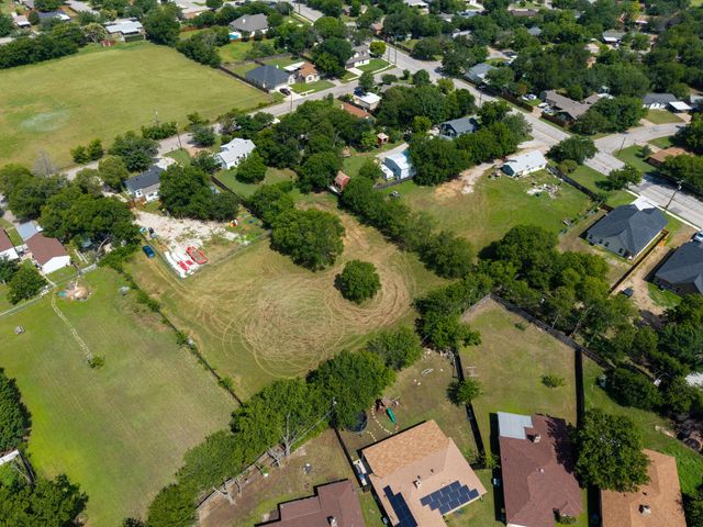 8815 Silver Creek Road, White Settlement, TX 76108