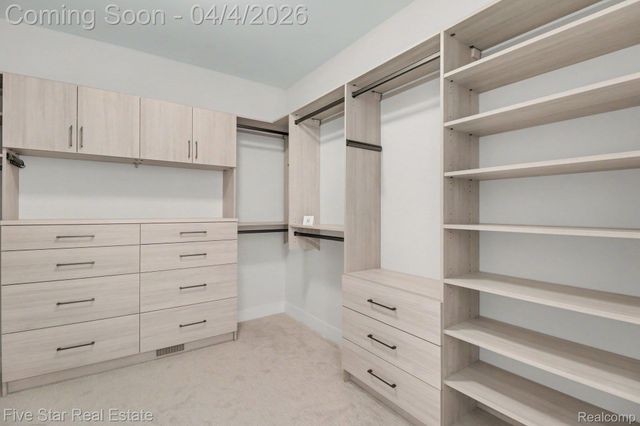 7842 Trailside Court, West Bloomfield Charter Township, MI 48323