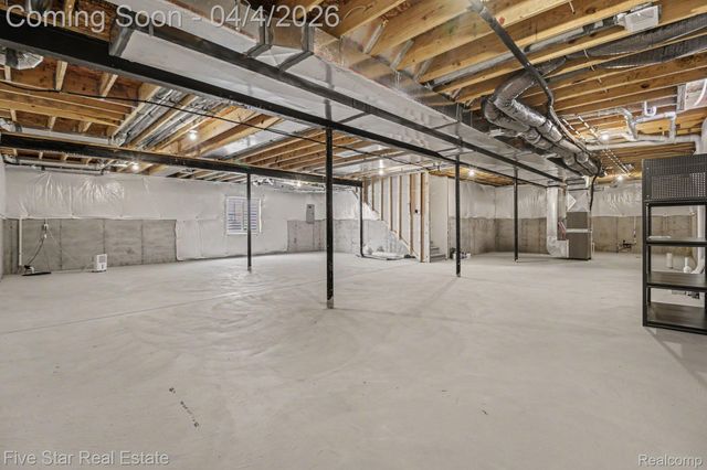 7842 Trailside Court, West Bloomfield Charter Township, MI 48323