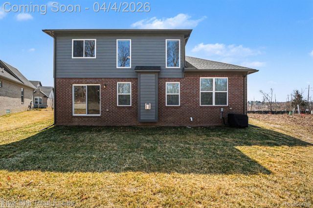 7842 Trailside Court, West Bloomfield Charter Township, MI 48323