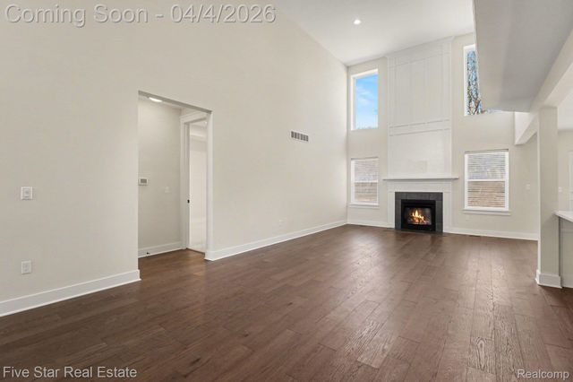 7842 Trailside Court, West Bloomfield Charter Township, MI 48323