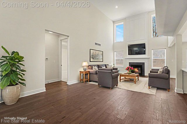 7842 Trailside Court, West Bloomfield Charter Township, MI 48323