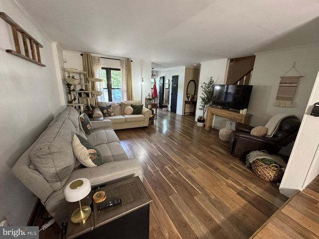 3412 COLONIAL CT, Allentown, PA 18104