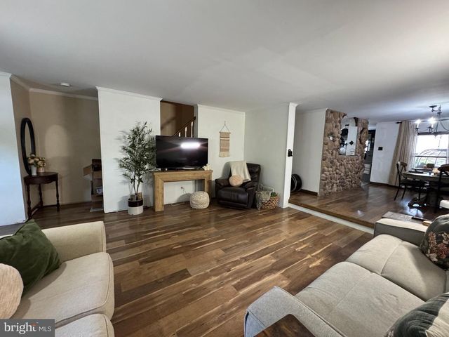 3412 COLONIAL CT, Allentown, PA 18104