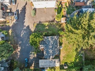 2 Ne BRIDGETON Rd, Portland, OR 97211