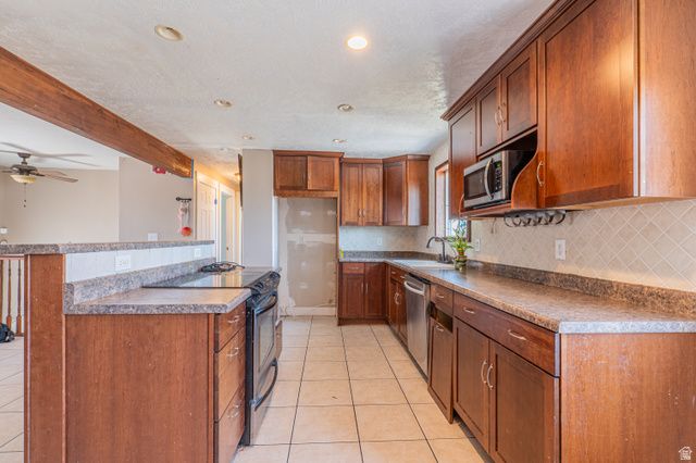 2634 W MOCK ORANGE DR, West Valley City, UT 84119