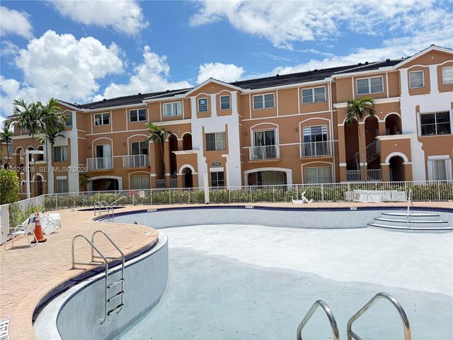 7080 NW 177th St 209-13, Hialeah, FL 33015