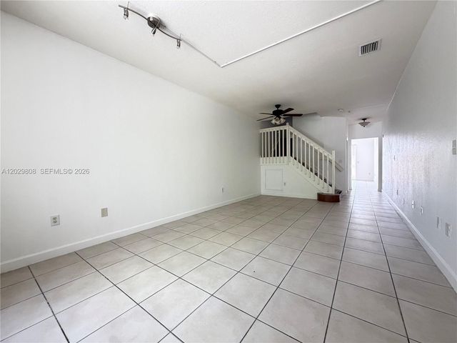 7080 NW 177th St 209-13, Hialeah, FL 33015