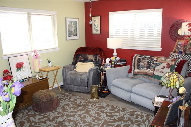 1716 Lawndale Dr, Kingsville, TX 78363