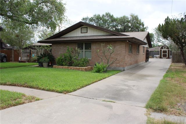 1716 Lawndale Dr, Kingsville, TX 78363