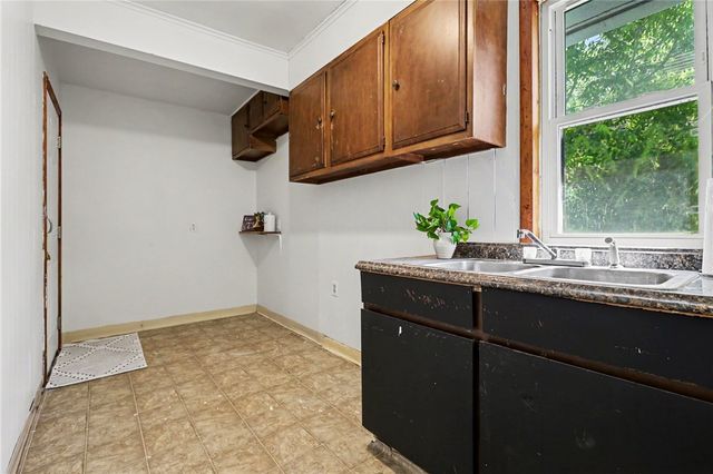 430 Ridgeway Avenue, Rochester, NY 14615