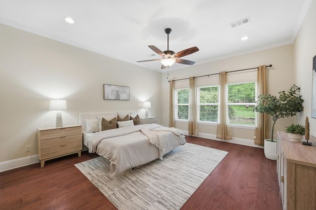 1107 Kiowa Drive E, Lake Kiowa, TX 76240