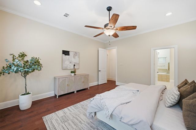 1107 Kiowa Drive E, Lake Kiowa, TX 76240