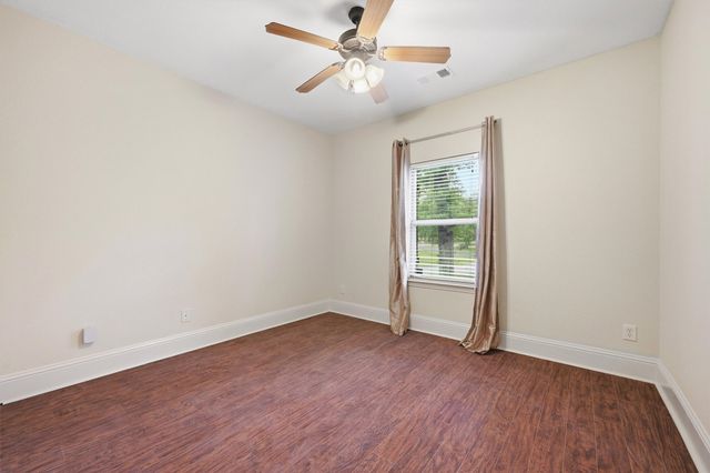 1107 Kiowa Drive E, Lake Kiowa, TX 76240