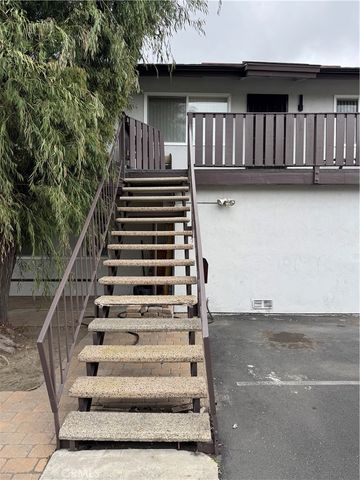 16632 Goldenwest Street 4, Huntington Beach, CA 92647