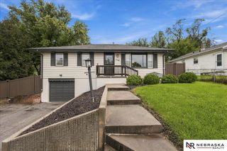 7741 Richmond Drive, Omaha, NE 68134