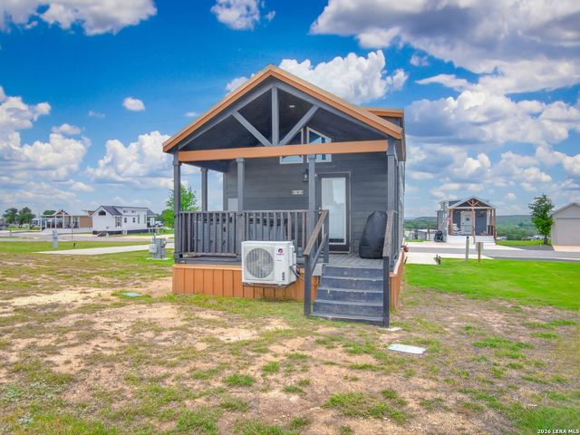 5386 Ranch Road 1376 UNIT 205, Fredericksburg, TX 78624