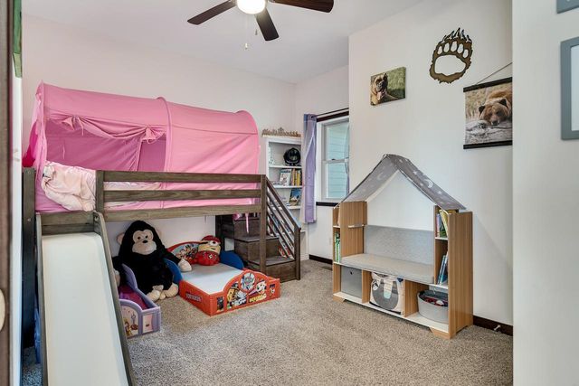 1810 Prairie PLACE, Holmen, WI 54636