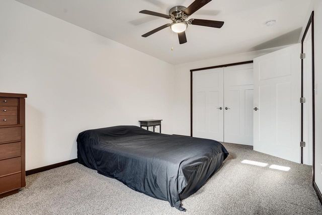 1810 Prairie PLACE, Holmen, WI 54636