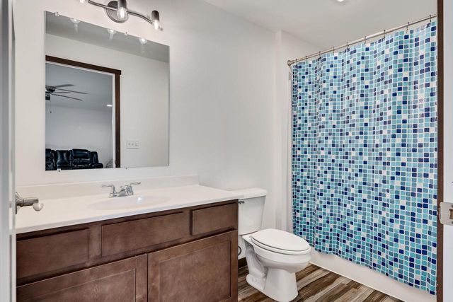 1810 Prairie PLACE, Holmen, WI 54636