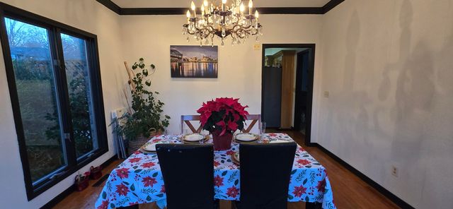 1957 S Oakmont Avenue, Springfield, MO 65809