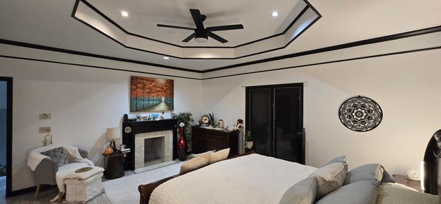 1957 S Oakmont Avenue, Springfield, MO 65809