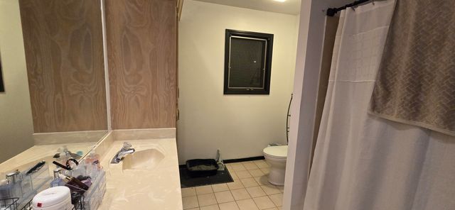 1957 S Oakmont Avenue, Springfield, MO 65809