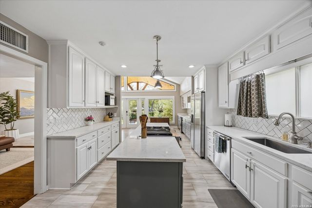 1016 Wiltshire Ave, San Antonio, TX 78209