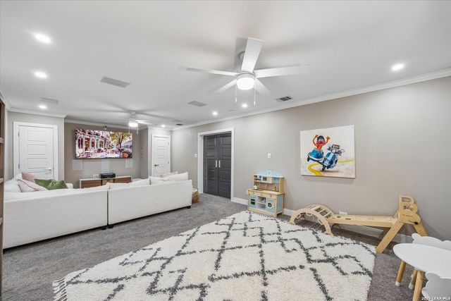 1016 Wiltshire Ave, San Antonio, TX 78209