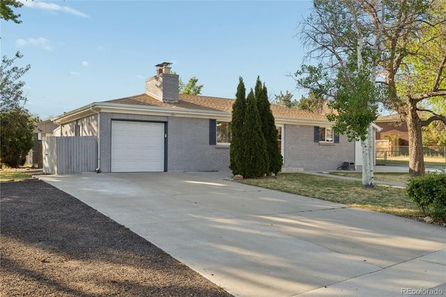 6055 Benton Street, Arvada, CO 80003