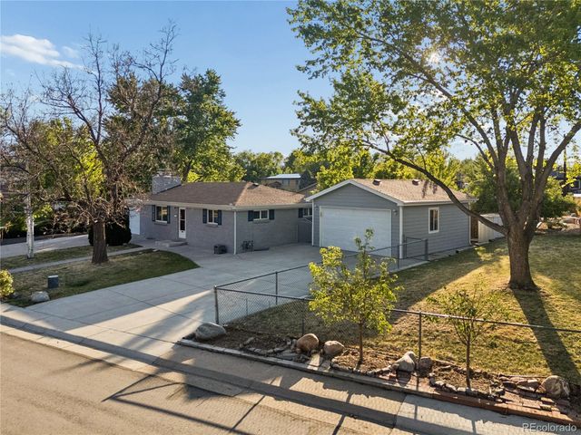 6055 Benton Street, Arvada, CO 80003