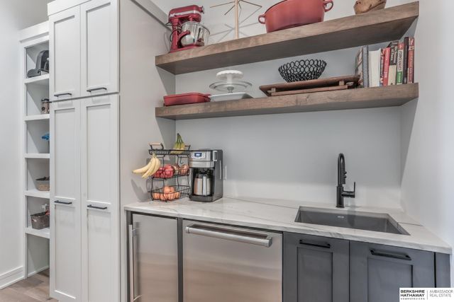 5030 S 223 Plaza, Elkhorn, NE 68022