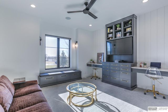 5030 S 223 Plaza, Elkhorn, NE 68022