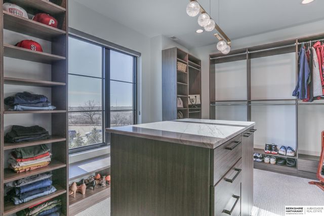 5030 S 223 Plaza, Elkhorn, NE 68022