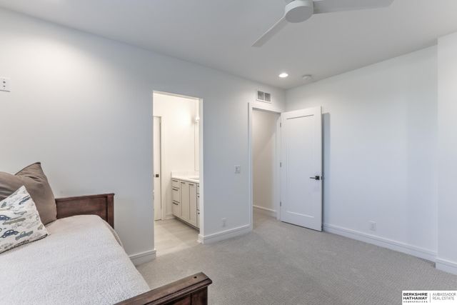 5030 S 223 Plaza, Elkhorn, NE 68022