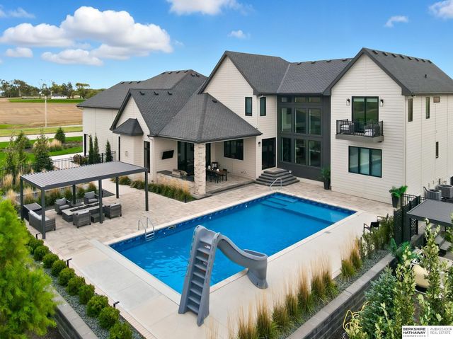 5030 S 223 Plaza, Elkhorn, NE 68022