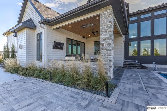 5030 S 223 Plaza, Elkhorn, NE 68022