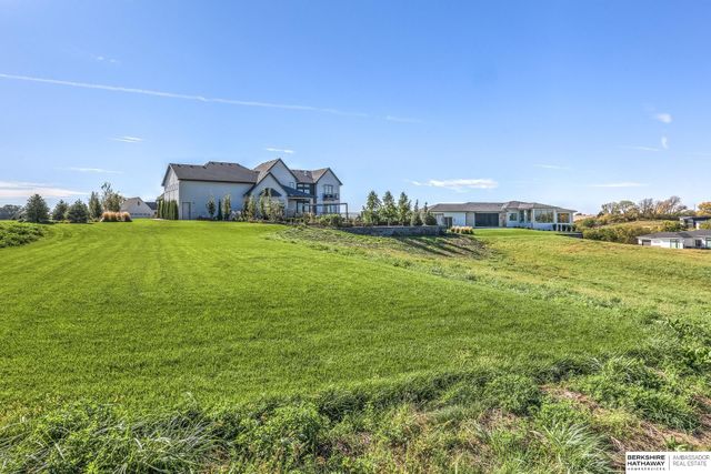 5030 S 223 Plaza, Elkhorn, NE 68022