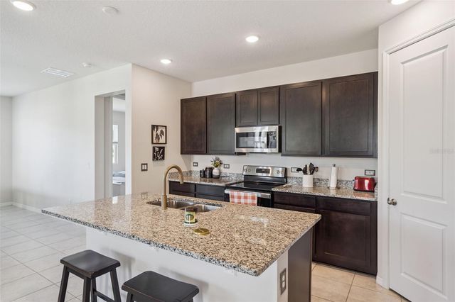 702 HERITAGE SQUARE DRIVE, Haines City, FL 33844