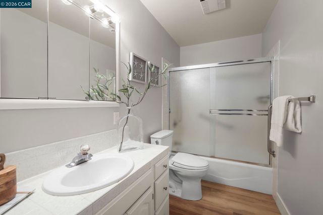 544 Ellery Pl, Hayward, CA 94544