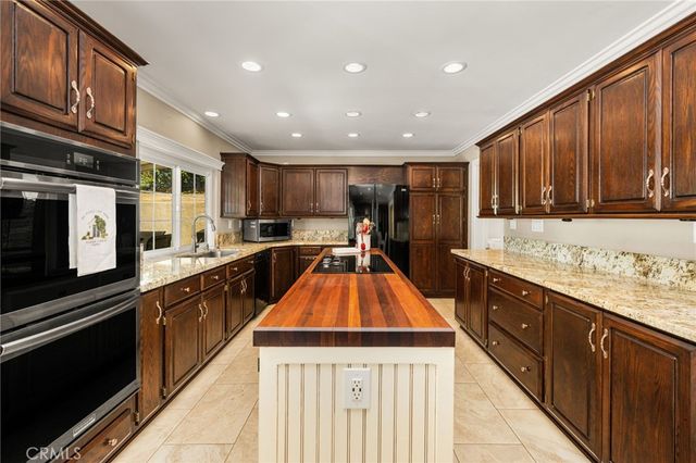 5642 Mountain View Avenue, Yorba Linda, CA 92886