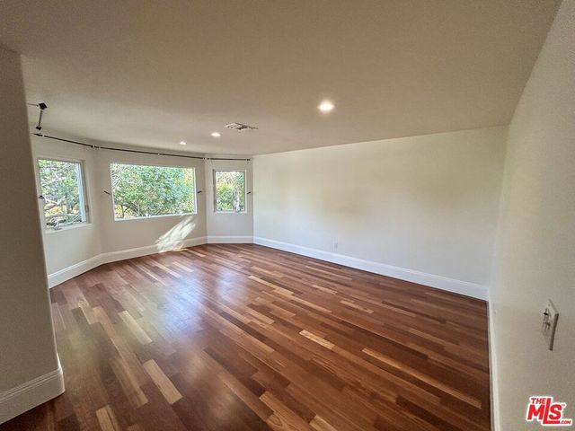 8302 S Sepulveda Boulevard, Los Angeles, CA 90045