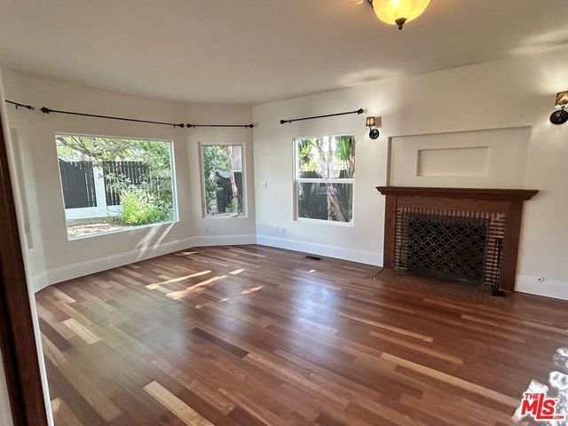 8302 S Sepulveda Boulevard, Los Angeles, CA 90045